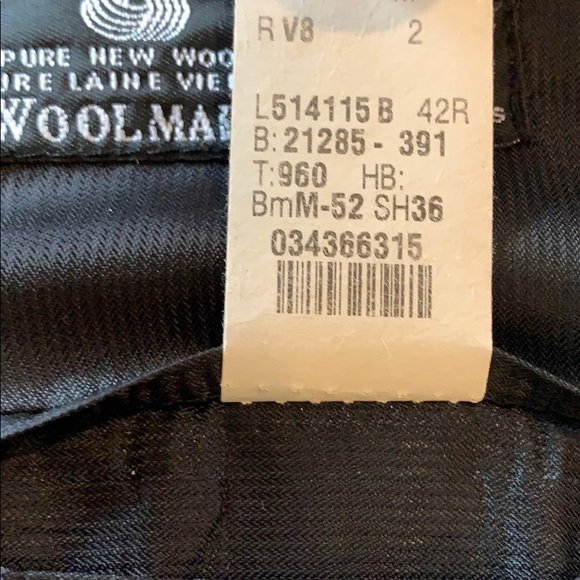 Black pinstripe suit and pants - Picture 3 of 4